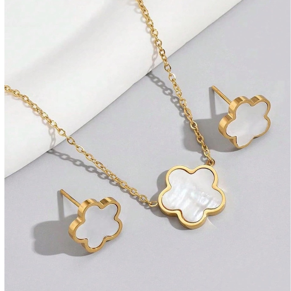 Floral Necklace Earrings Gold Tone Titanium Steel set - Picture 4 of 7